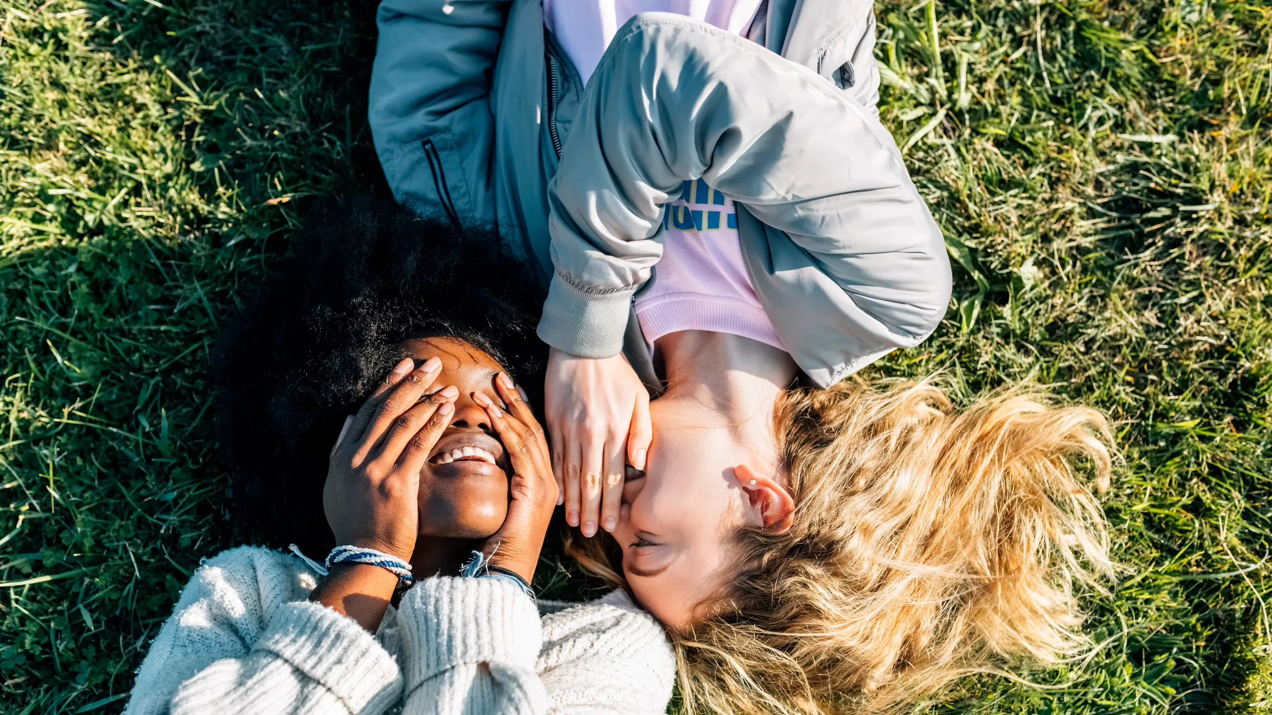 Deeply flirty questions to ask a girl: That chemistry and connection